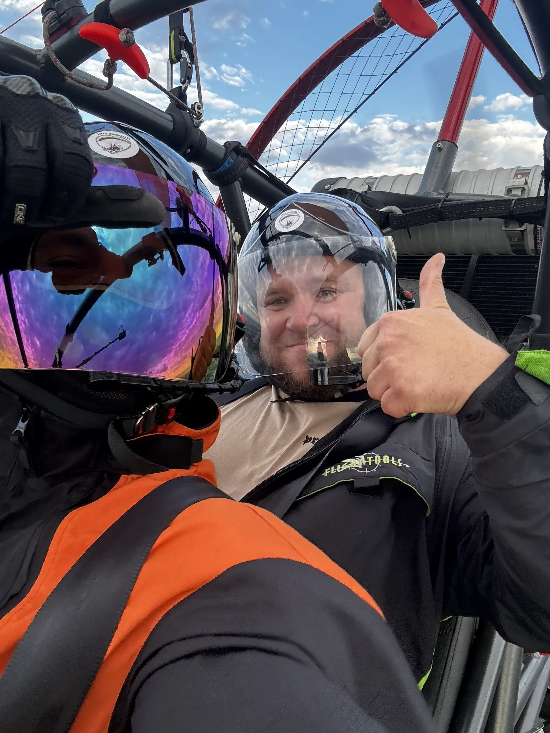 Lot widokowy motoparalotnią